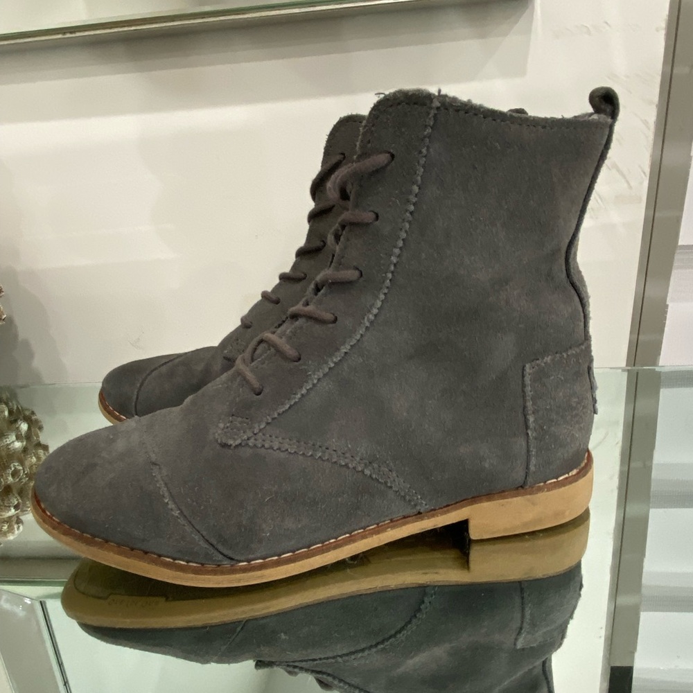 Toms Leather Suede Grey Booties size 7